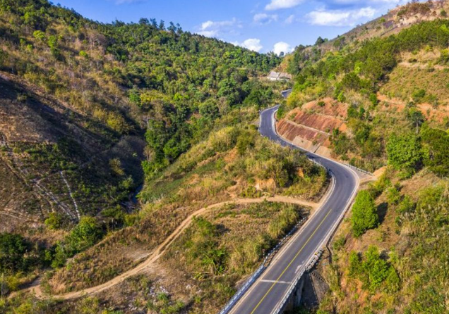 Cung đèo 13km đẹp bậc nhất Tây Nguyên, từng là một trong những 'điểm trắng' sóng di động- Ảnh 1.