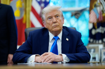 24 giờ hỗn loạn sau khi ông Trump nâng phí thị thực H-1B lên 100.000 USD