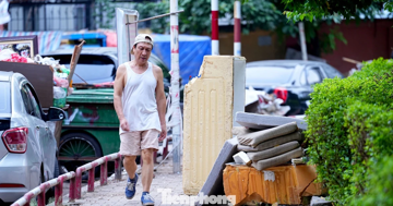 Nguyên nhân nhiều vườn hoa xuống cấp tại Thủ đô