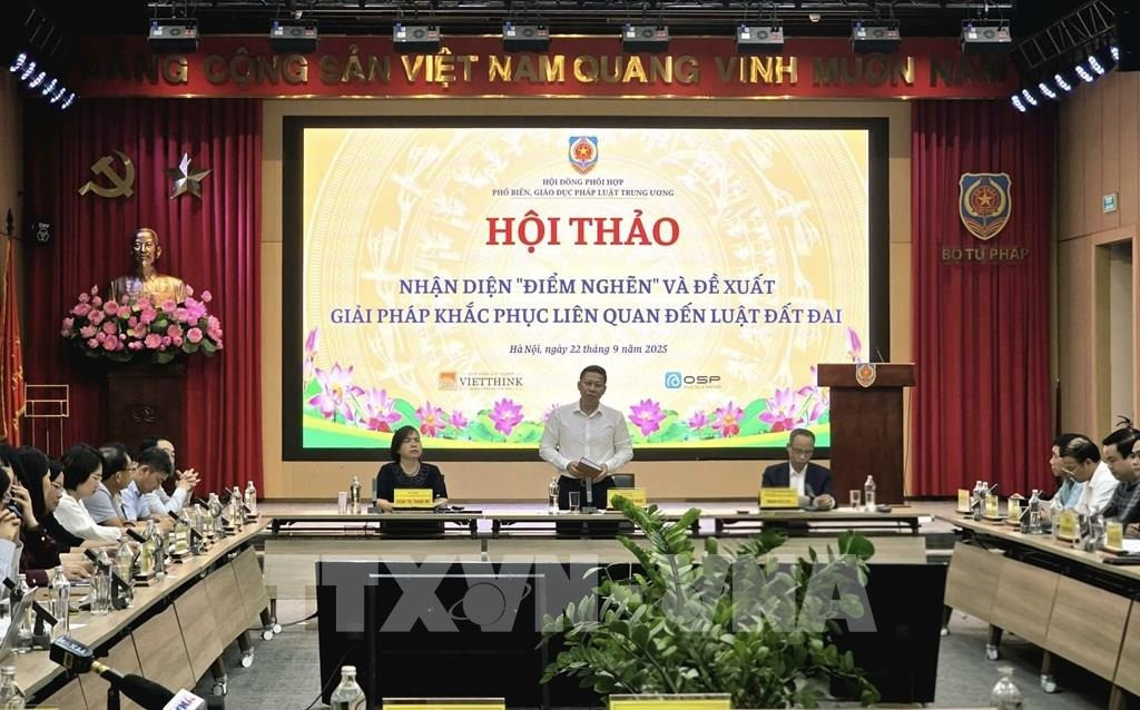 Loạt 'điểm nghẽn' về đất đai vẫn chờ được tháo gỡ- Ảnh 1.