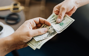 7 doanh nghiệp sắp chốt quyền nhận cổ tức bằng tiền, cao nhất 65%