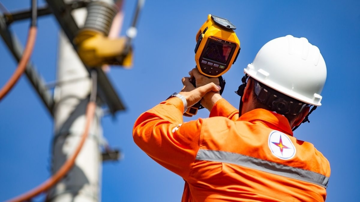 EVN muốn đưa khoản lỗ 45.000 tỷ đồng vào giá điện, CTCK chỉ ra nhóm ngành bị ảnh hưởng mạnh nhất