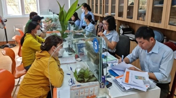 Luật mới về tiền lương làm căn cứ đóng BHXH, lương hưu của ai sẽ bị ảnh hưởng?