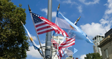 Quốc gia đồng minh rơi vào khủng hoảng, đồng nội tệ giảm sốc: Mỹ lập tức ra tuyên bố nóng