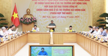 Thủ tướng Chính phủ: 'Nhà mà cứ trên 70 triệu, 100 triệu đồng/m2, ai có tiền mà mua'