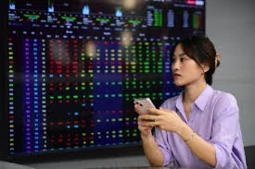 Tiền vào chứng khoán 'mất hút'