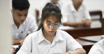 Xét tuyển học bạ: Bỏ hay giữ?