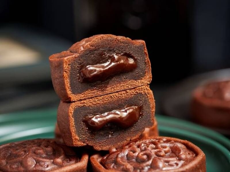 Ngoài 'bánh dẻo thị phi', đây là những mẫu bánh 'hot face' mùa Trung thu 2025 Ngoài 'bánh dẻo thị phi', đây là những mẫu bánh 'hot face' mùa Trung thu 2025