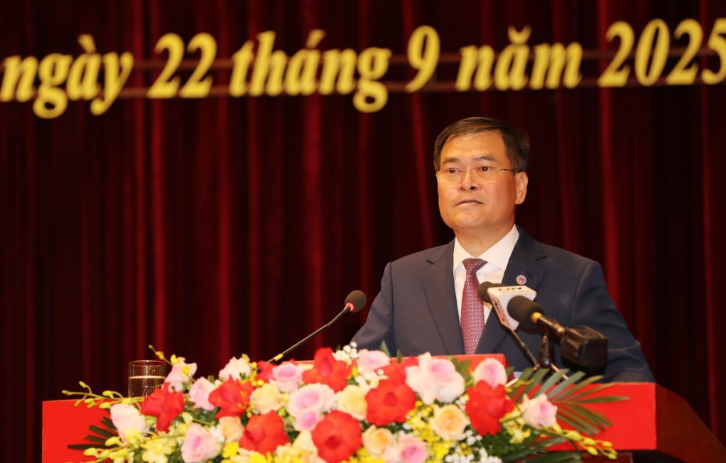 Ông Bùi Văn Khắng - Chủ tịch UBND tỉnh Quảng Ninh. 249ttgpc.jpg