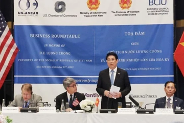 Chủ tịch nước Lương Cường mời doanh nghiệp Mỹ đầu tư vào Việt Nam