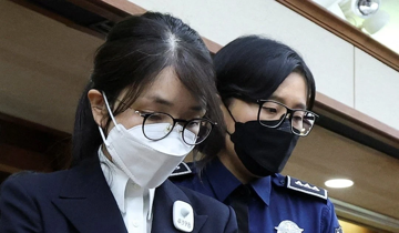 Cựu đệ nhất phu nhân Hàn Quốc hầu tòa vì cáo buộc nhận hối lộ túi hàng hiệu