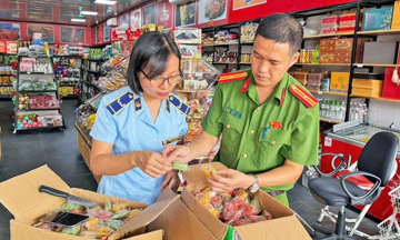 Phát hiện hàng nghìn chiếc bánh Trung thu nhập lậu