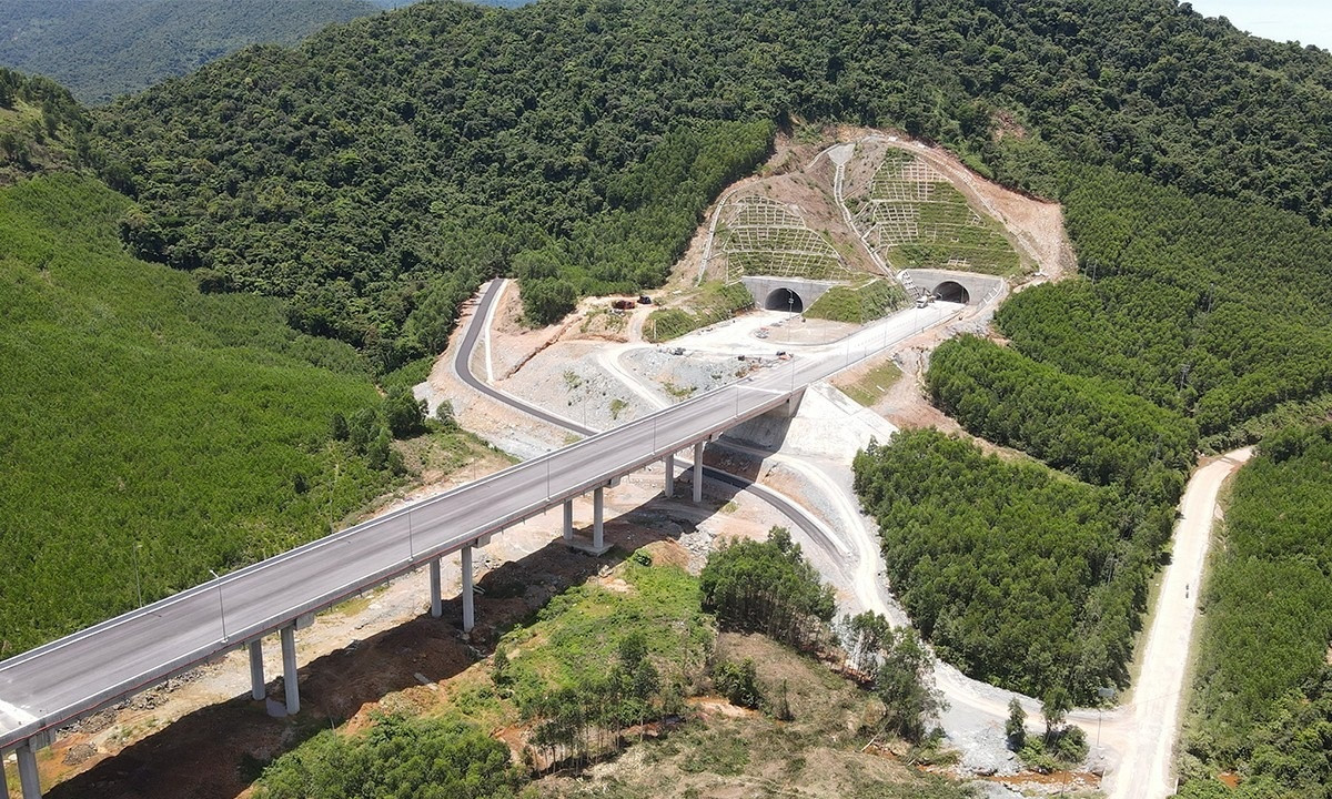 Chỉ 1 tháng nữa, hầm xuyên núi duy nhất trên tuyến cao tốc qua Hà Tĩnh sẽ khởi công đầu tư hoàn thiện- Ảnh 1.