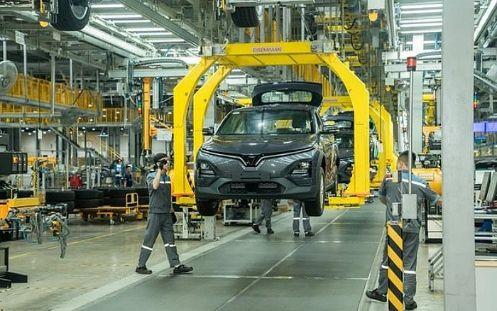 Dự thảo tiêu chuẩn tiêu thụ nhiên liệu: Lộ trình dừng xe xăng dầu và cơ hội cho VinFast Dự thảo tiêu chuẩn tiêu thụ nhiên liệu: Lộ trình dừng xe xăng dầu và cơ hội cho VinFast