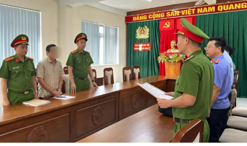 Bắt khẩn cấp Chủ tịch phường do liên quan sai phạm đất đai