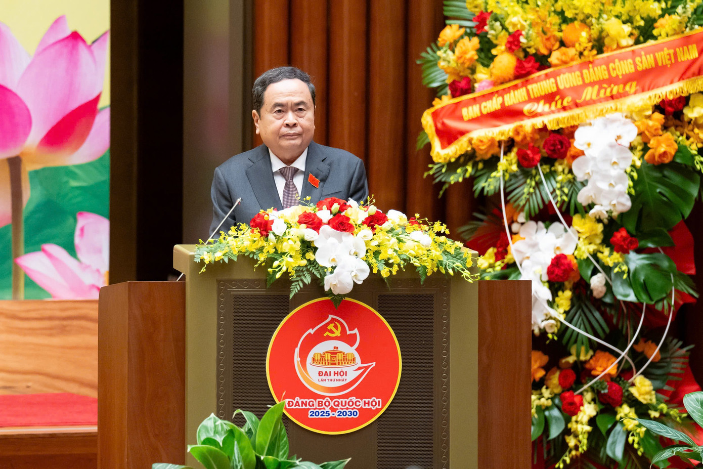 Chủ tịch Quốc hội phát biểu khai mạc Đại hội. Ảnh: Như Ý 259qh222.jpg