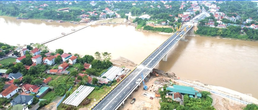 Cầu Phong Châu mới sắp khánh thành: Thi công vượt tiến độ, tiết kiệm 300 tỷ, rút ngắn thời gian di chuyển cho người dân- Ảnh 2.