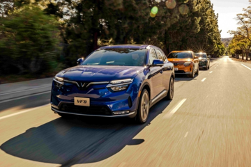 VinFast khai trương thêm 2 showroom tại thị trường ô tô lớn thứ 4 toàn cầu