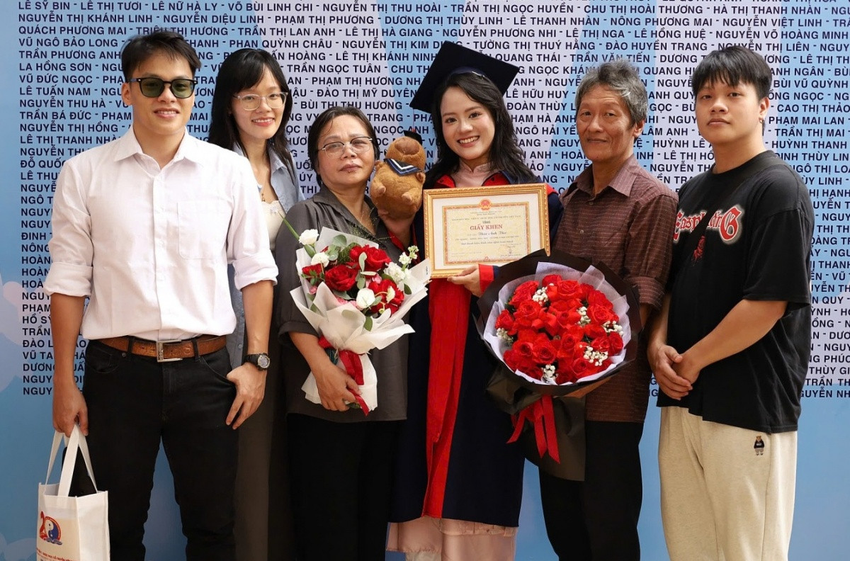 Nữ sinh Hà Nội rời ‘sàn đấu’ sang ngành Y, nay tốt nghiệp Xuất sắc ở Học viện danh giá: Nói rõ hé lộ mong muốn công việc hiện tại