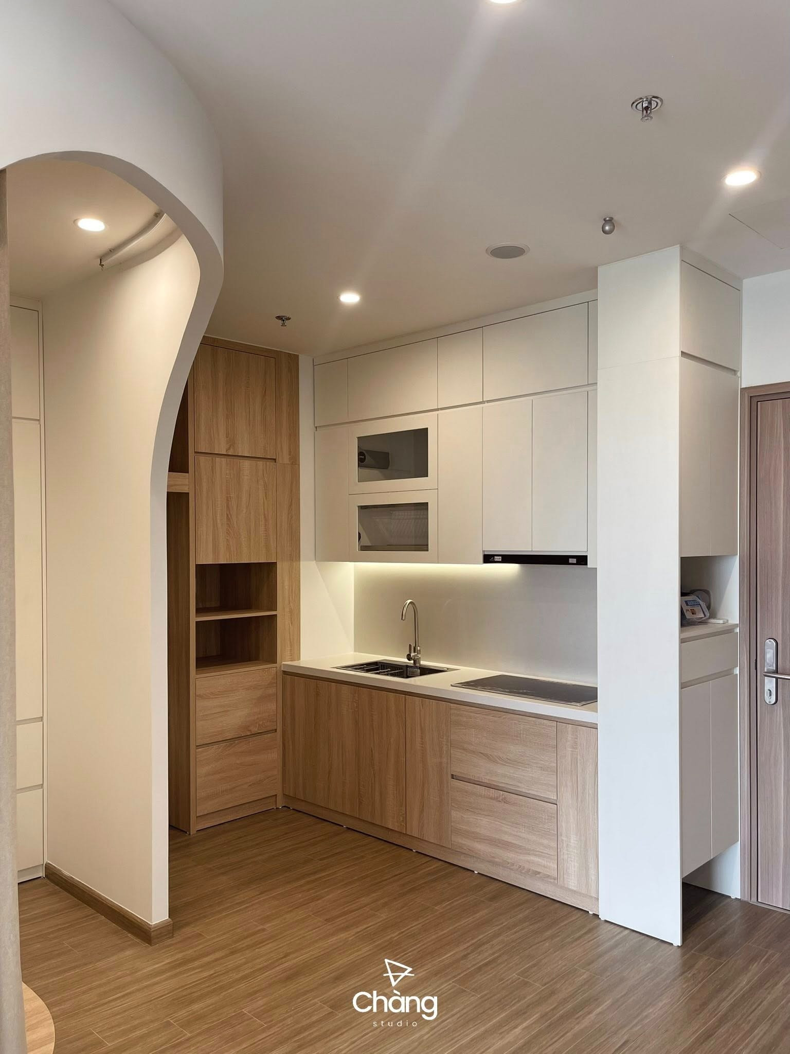 Thay áo cho căn hộ 47m2 chỉ với 120 triệu đồng: Bí quyết kiến tạo tổ ấm 'chuẩn gu' hiện đại, trẻ trung- Ảnh 1. Thay áo cho căn hộ 47m2 chỉ với 120 triệu đồng: Bí quyết kiến tạo tổ ấm 'chuẩn gu' hiện đại, trẻ trung- Ảnh 1.