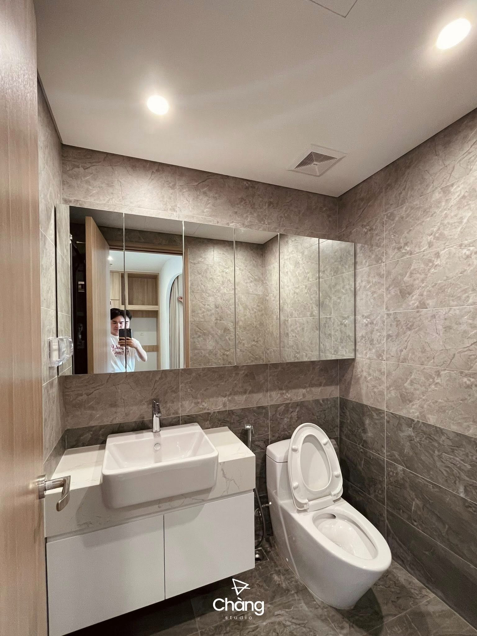 Thay áo cho căn hộ 47m2 chỉ với 120 triệu đồng: Bí quyết kiến tạo tổ ấm 'chuẩn gu' hiện đại, trẻ trung- Ảnh 7. Thay áo cho căn hộ 47m2 chỉ với 120 triệu đồng: Bí quyết kiến tạo tổ ấm 'chuẩn gu' hiện đại, trẻ trung- Ảnh 7.