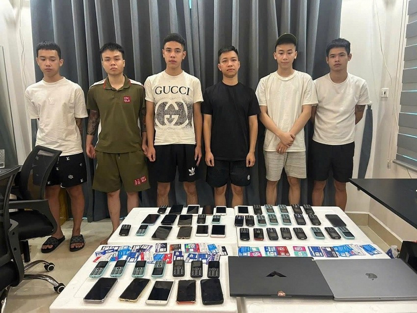 Đề nghị người từng chuyển tiền vào 8 số tài khoản tại Techcombank, VPBank, <a style='text-decoration: none;' href='/VIB'>VIB</a>, BIDV… khẩn trương trình báo công an - ảnh 1