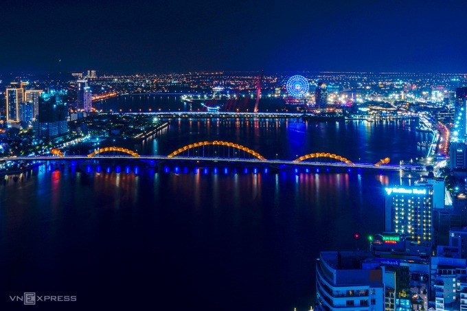 TP của những cây cầu chi gần 150 tỷ để thắp sáng dòng sông biểu tượng- Ảnh 1.