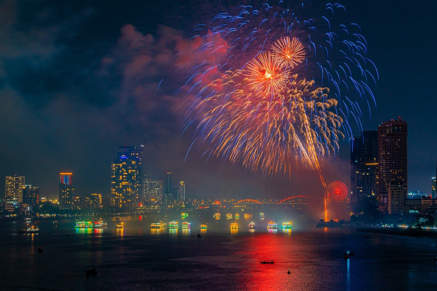 TP của những cây cầu chi gần 150 tỷ để thắp sáng dòng sông biểu tượng- Ảnh 2.