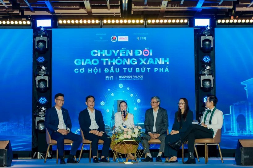 Cần hơn 60 tỷ USD để phát triển trạm đổi pin xe điện tại Việt Nam, Vingroup (<a style='text-decoration: none;' href='/VIC'>VIC</a>) giải quyết bài toán khó ra sao? - ảnh 1