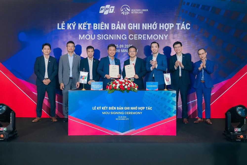 <a style='text-decoration: none;' href='/FPT'>FPT</a> công bố hợp tác với công ty bảo hiểm 17 năm tuổi - ảnh 1