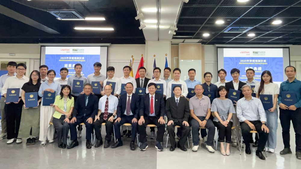 Viettel đang chuẩn bị lực lượng kỹ sư cho nhà máy chế tạo chip bán dẫn - ảnh 1