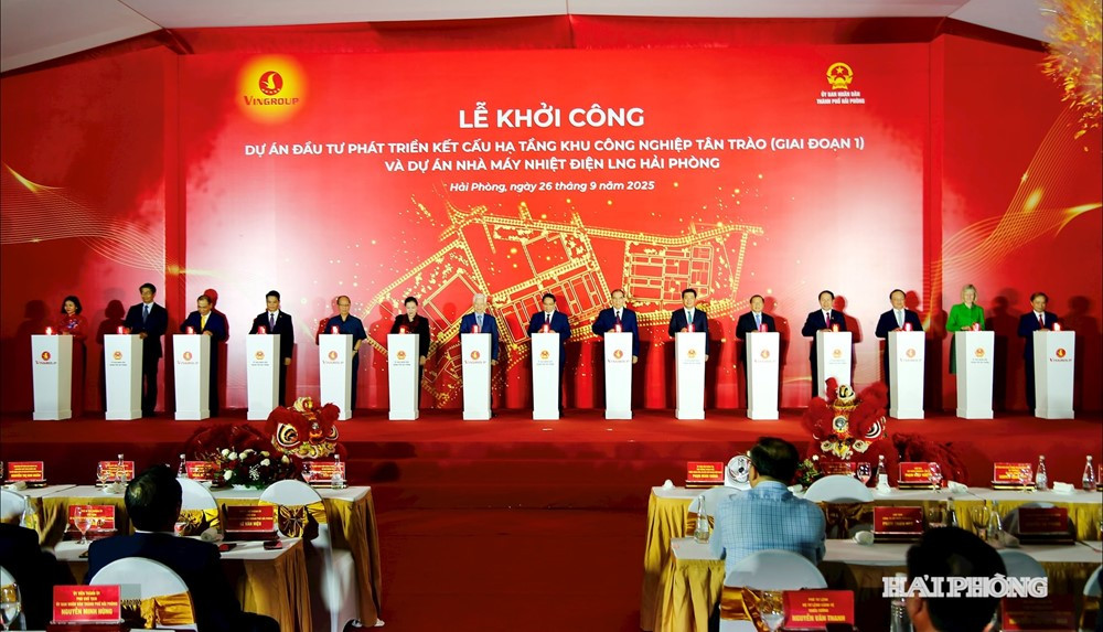 Thủ tướng chứng kiến Vingroup khởi công dự án 178.000 tỷ đồng, là ‘phát súng mở đầu’ mảng năng lượng của tỷ phú Phạm Nhật Vượng - ảnh 1