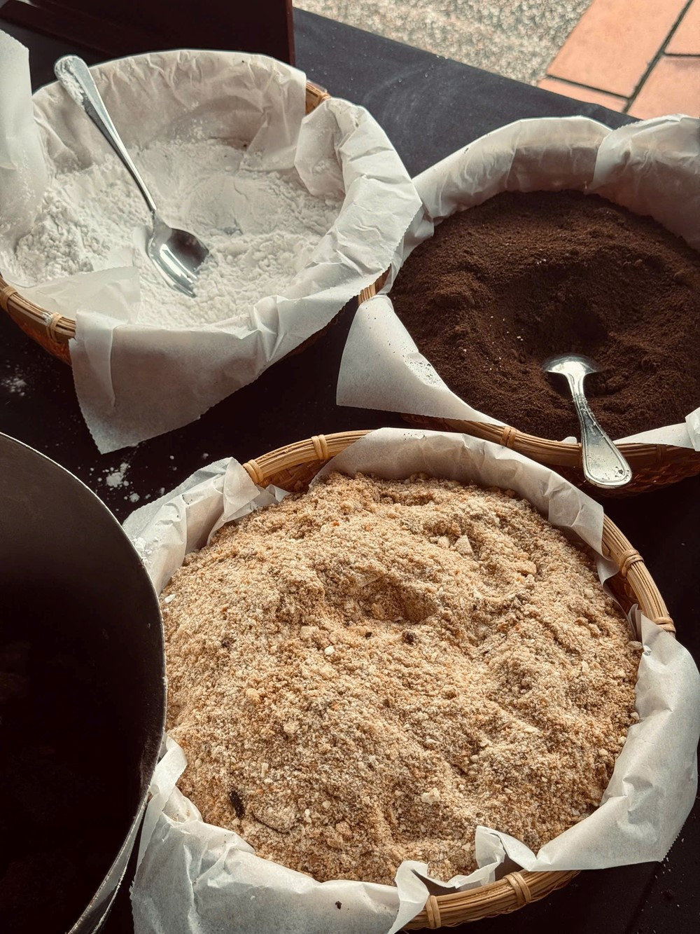 Phát động dự án tái chế bã cà phê thành bánh than thân thiện môi trường tại InterContinental Hanoi Westlake - ảnh 3