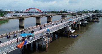 Cầu 11.000 tấn lần đầu được áp dụng công nghệ kích nâng sắp đạt dấu mốc quan trọng