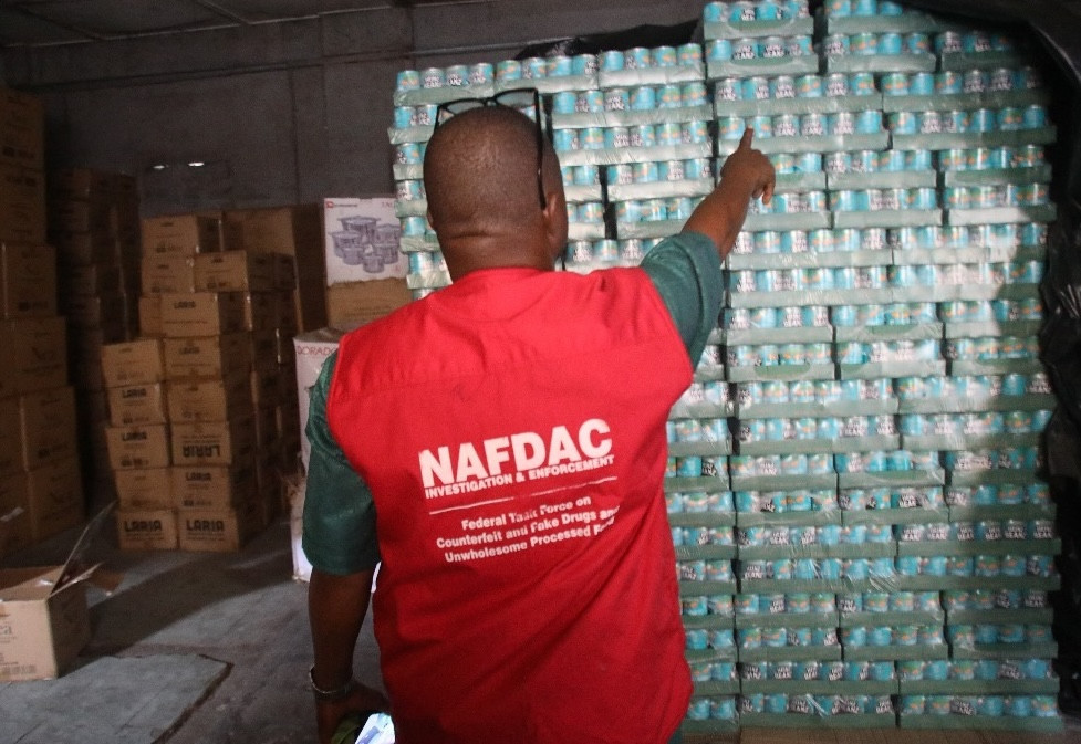 Triệt phá đường dây sản xuất phân bón giả quy mô hơn 17 tỷ, chặn đứng loạt hóa chất đã hết hạn sắp tuồn ra thị trường - Ảnh 1.