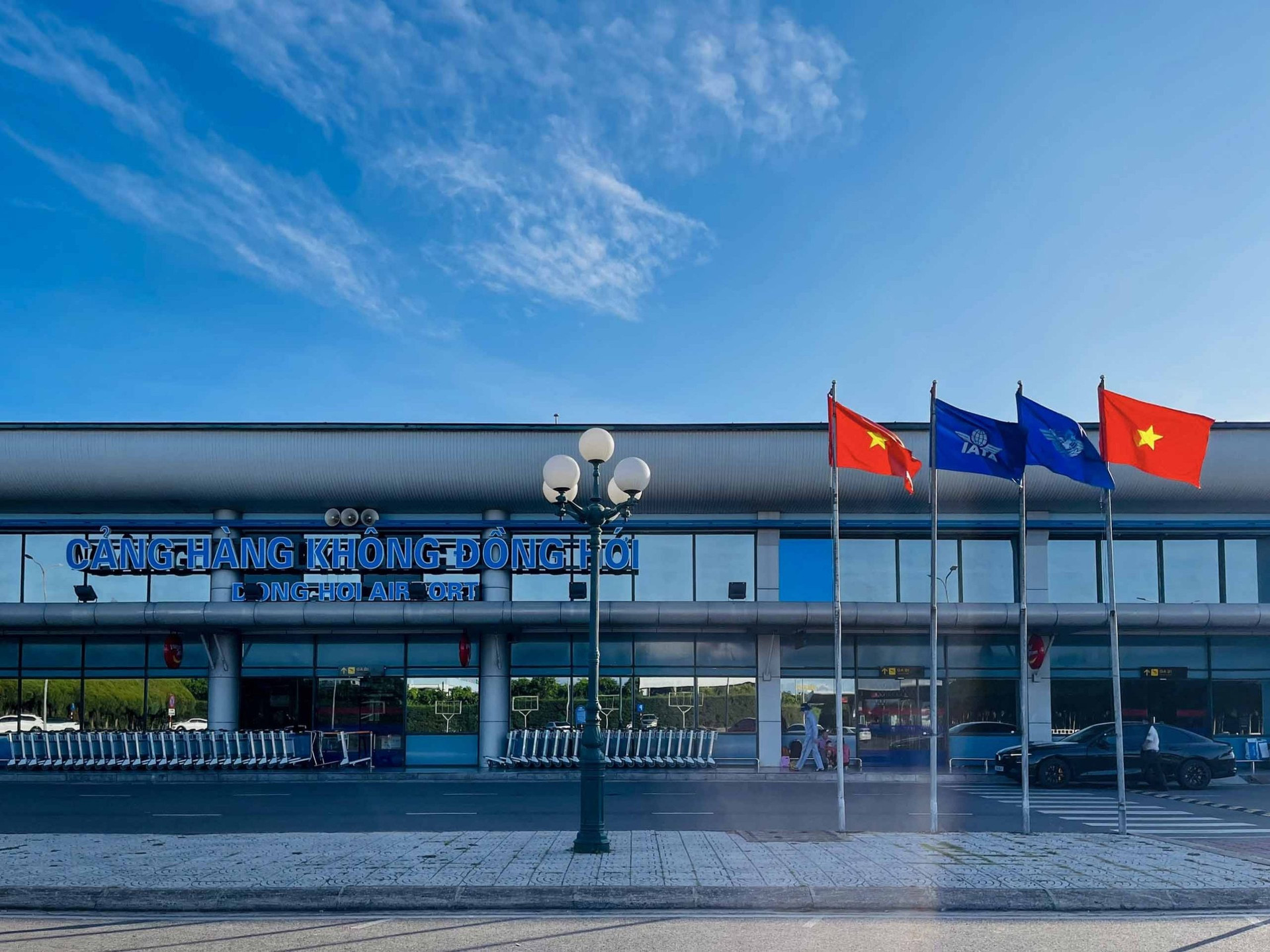 NÓNG: Tạm đóng cửa 4 sân bay do ảnh hưởng của bão Bualoi- Ảnh 1.