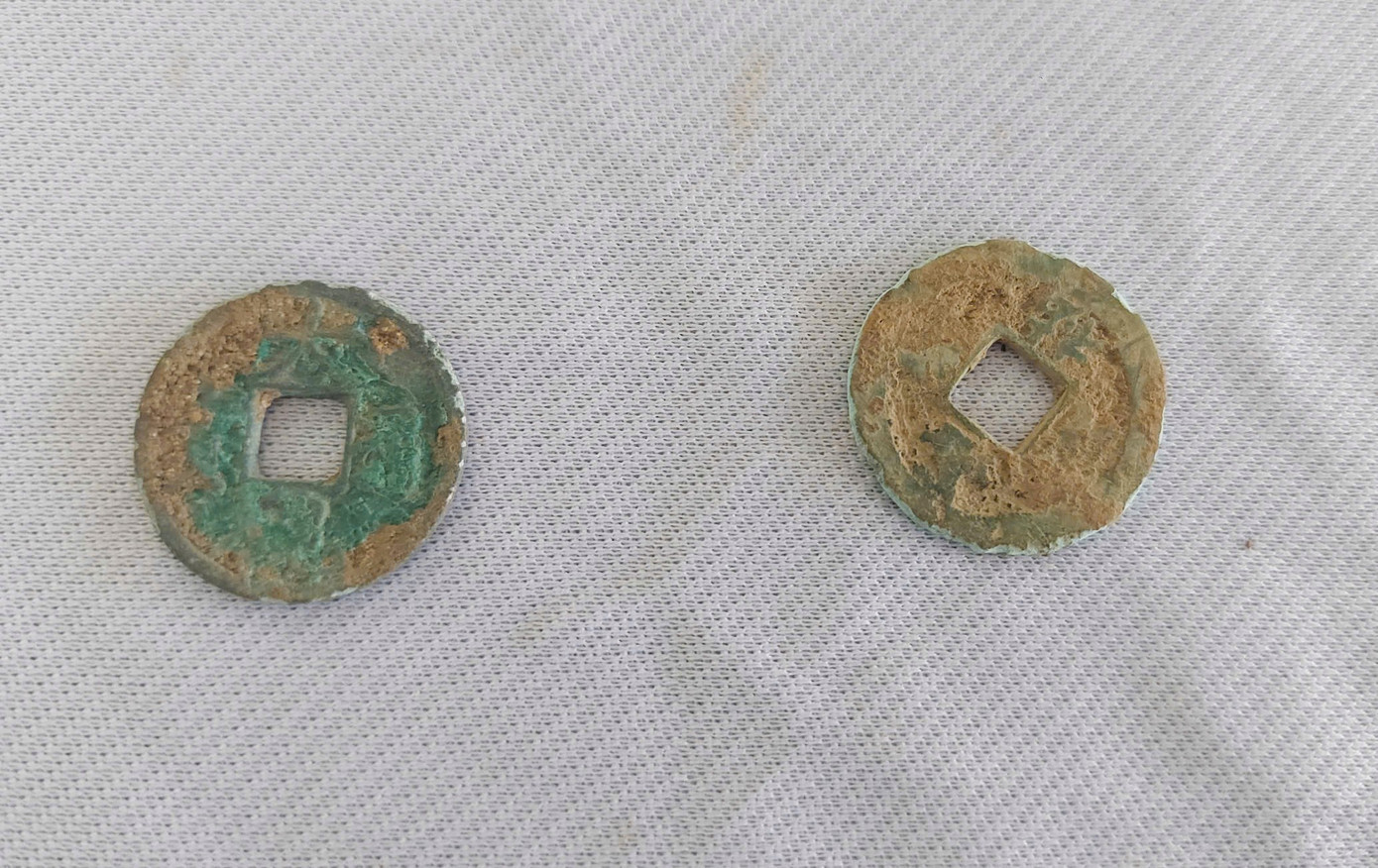 Hai đồng tiền thời Tống. bv8.jpg