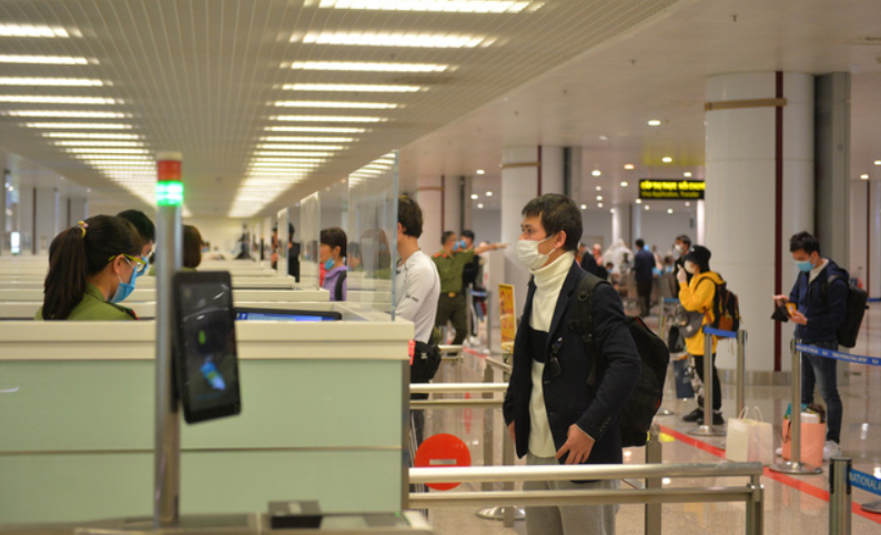 xuất nhập cảnh.png