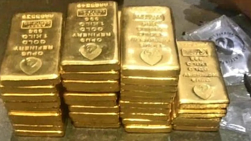 Khám xét hàng loạt cơ sở của công ty sản xuất đáng nghi, thu giữ khẩn cấp hơn 270 cân vàng, cân bạc trị giá 140 tỷ đồng