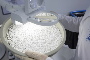 Ông Trump áp thuế 100% khiến ngành dược toàn cầu chao đảo, một quốc gia châu Á ung dung vì được miễn trừ