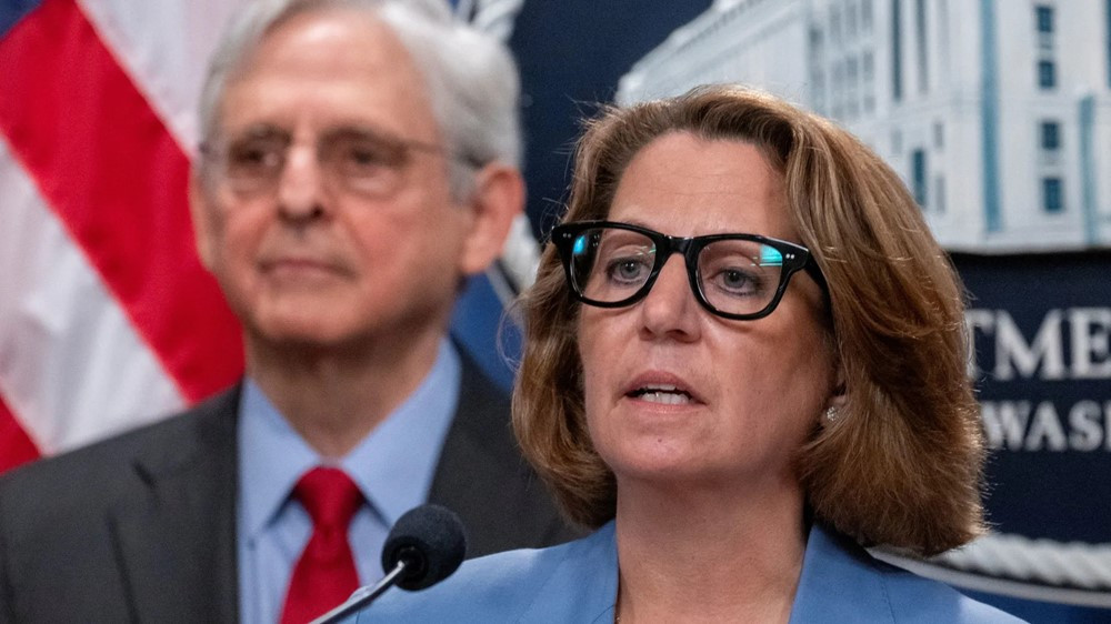 Ông Trump bất ngờ kêu gọi sa thải lãnh đạo cấp cao của Microsoft, chuyện gì đây? - ảnh 1