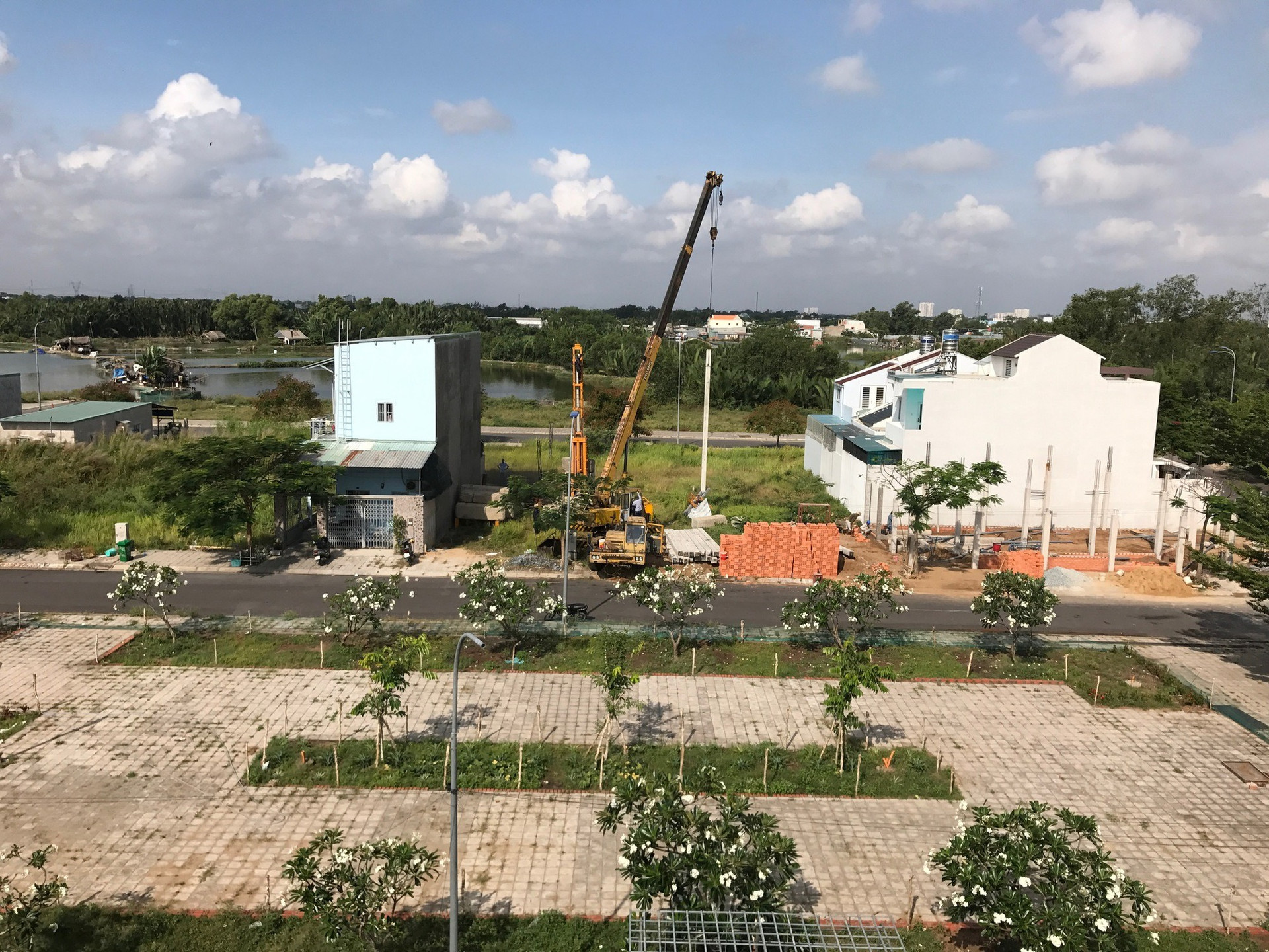 Từ giờ, không gia hạn giấy phép xây dựng sẽ phải đối diện hậu quả thế nào?- Ảnh 1.