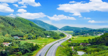 Hơn 7.600 tỷ đồng xóa 'nút thắt cổ chai' trên cao tốc Nội Bài - Lào Cai