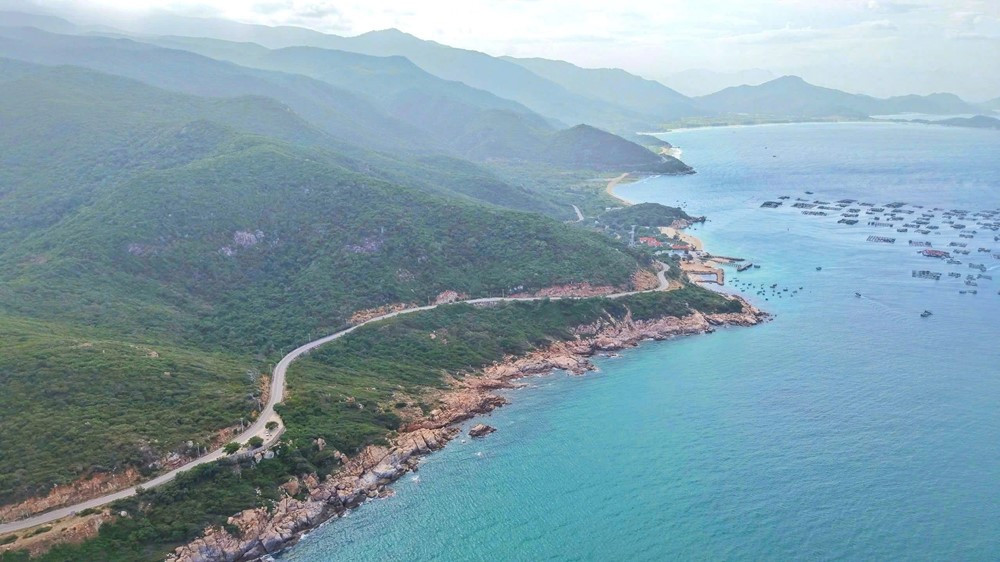 Tỉnh có bờ biển dài nhất cả nước duyệt đầu tư bến du thuyền quốc tế hiện đại, có thể tiếp nhận tàu trọng tải hàng đầu hiện nay - ảnh 2