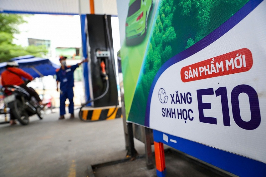 Petrolimex (<a style='text-decoration: none;' href='/PLX'>PLX</a>) tăng tốc chuẩn bị nguồn cung xăng E10 cho lộ trình toàn quốc từ ngày 1/1/2026