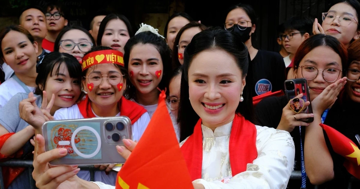 Lý do cụm từ ‘Trai tài, gái giỏi’ vang lên ở Lễ kỷ niệm A80 gây sốt