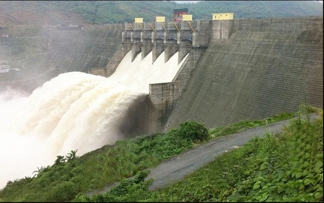Nhà máy là ‘cái nôi’ của thủy điện phía Nam: Hơn 60 năm vận hành bền bỉ, sở hữu đường ống khổng lồ tạo nên cảnh hùng vĩ- Ảnh 2.