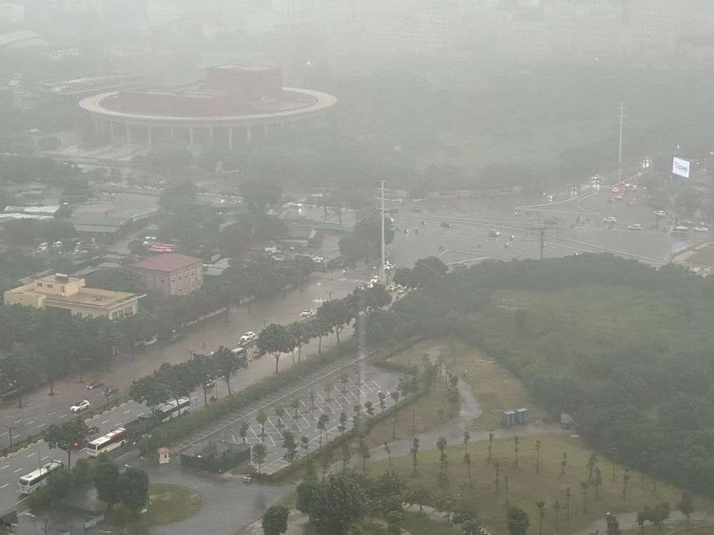 19 hồ thủy điện của Việt Nam đồng loạt xả lũ - ảnh 2