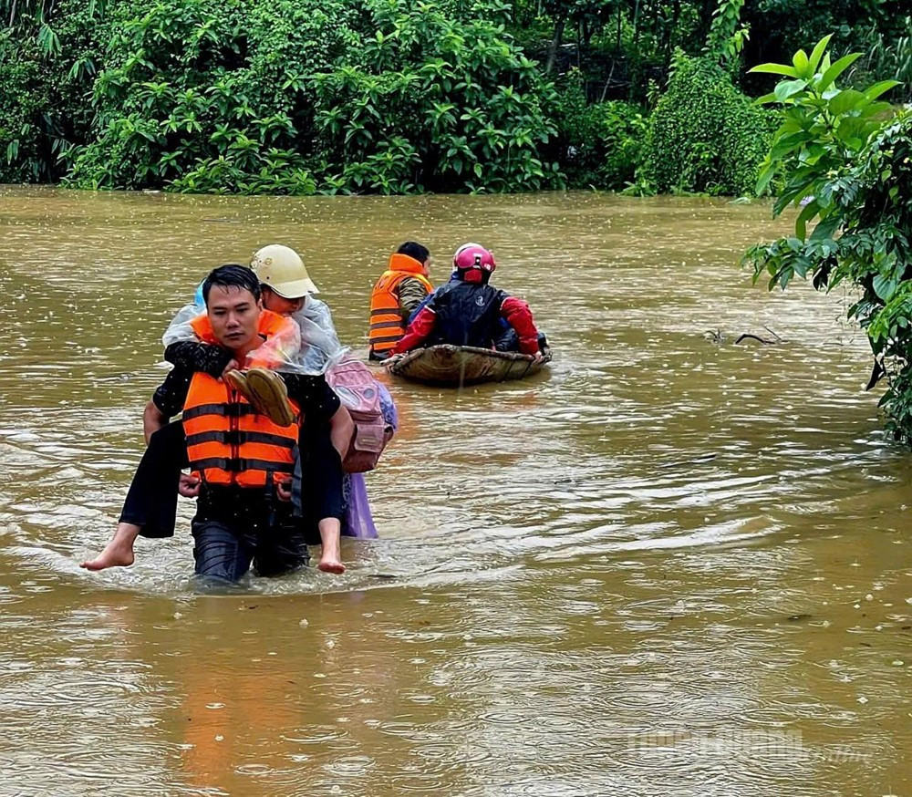 Ghi nhận 4 người mất tích, nhiều nhà ở, công trình bị hư hại tại Tuyên Quang - ảnh 7