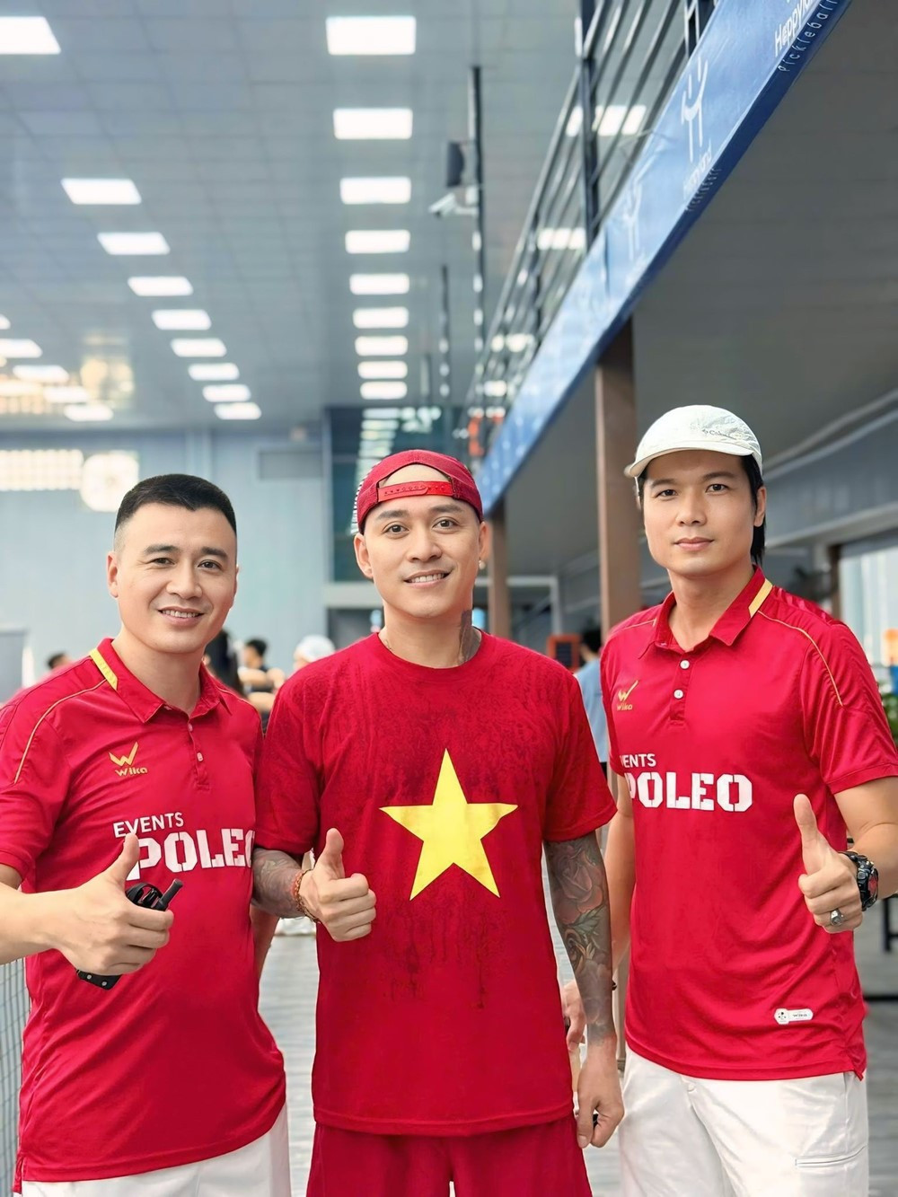 Tuấn Hưng, HH Hương Giang cùng nhiều nghệ sĩ ủng hộ miền Trung - ảnh 1